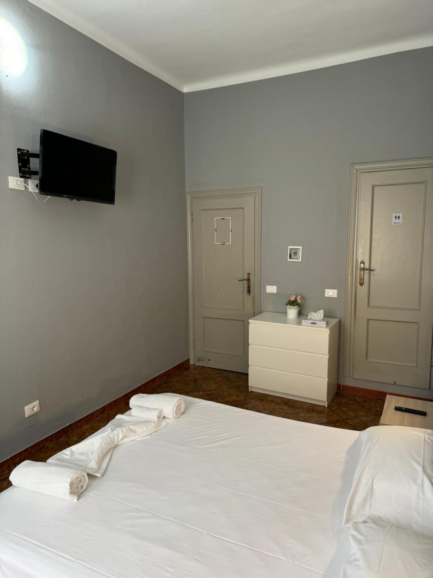 Crown Guest House Pisa Exteriér fotografie